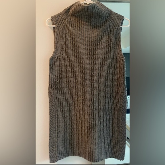 Wilfred cowlneck 100% wool tunic. - Picture 4 of 4